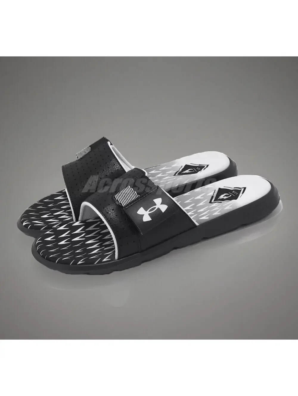 $45 Under Armour Mercenary SL UA Black Men’s Flip Flaps 3027252 Size 8 Slides